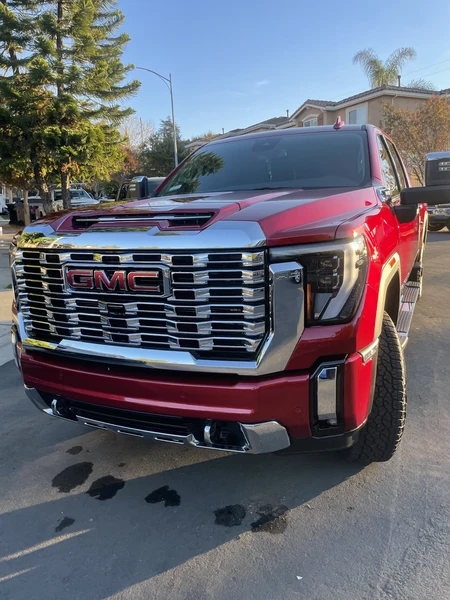 Ceramic coating gloss and depth on vehicle paint